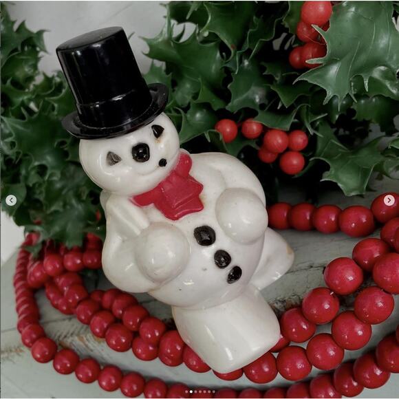 Vintage Rosbro Snowman Candy Container Plastic Christmas Black Hat Scarf NO PIPE - Picture 2 of 7